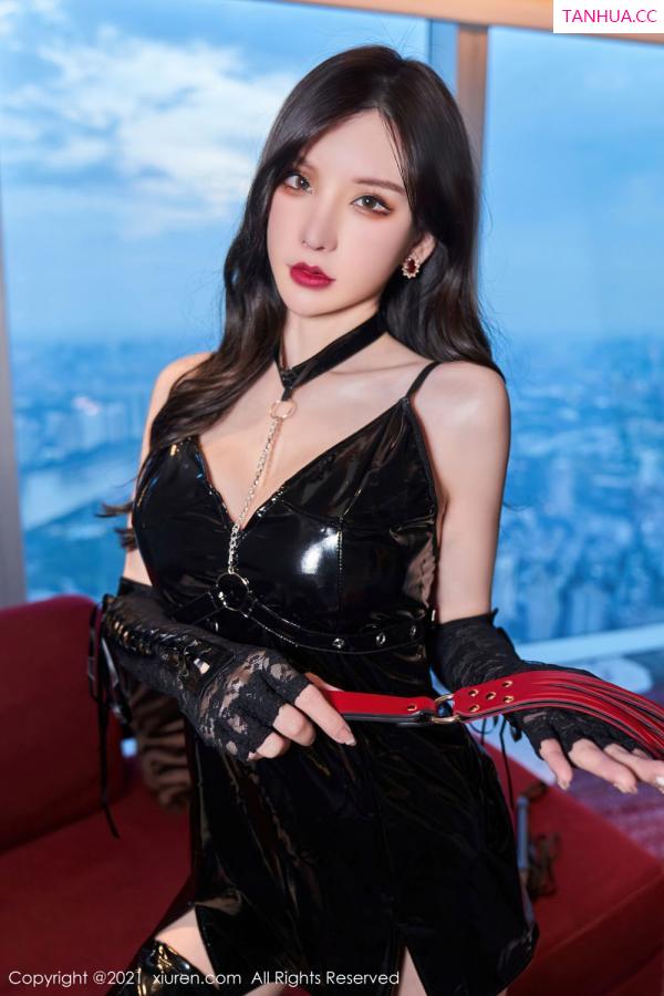 周于希dummy  周于希的七夕礼物 飒爽酷气黑色皮衣第4张图片